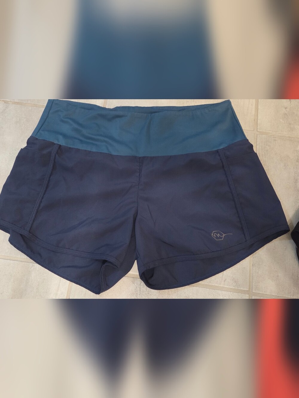 Maven Thread Running Shorts XL